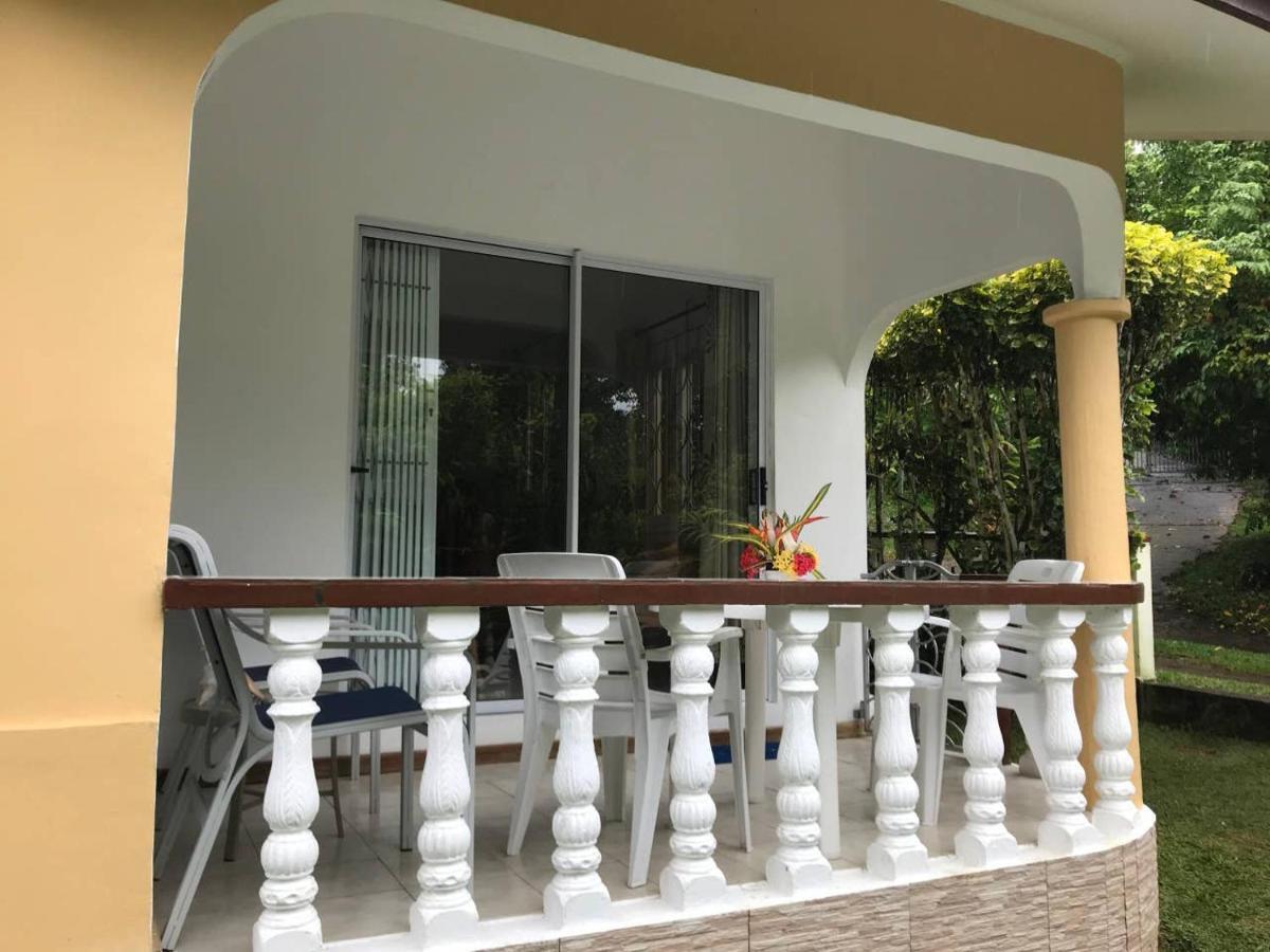 Tropical Garden Self Catering * Victoria