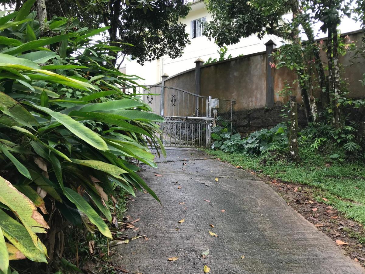 Tropical Garden Self Catering Victoria